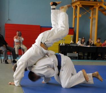 Judoka orădeni s-au remarcat la Campionatul Naţional individual de tineret